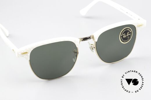 Ray Ban Clubmaster Old USA Timeless Classic, NO RETRO shades; a 35 years old rarity, W0388, Made for Men and Women