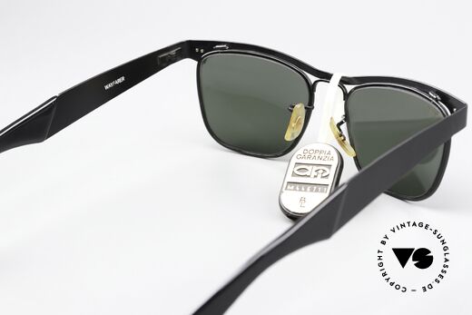 Ray Ban Wayfarer Metal Rare Old Vintage Shades, the metal frame can also be glazed with prescriptions, Made for Men and Women