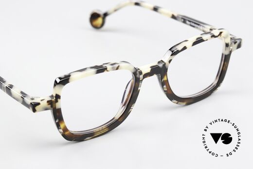 Theo Belgium Schommel Patterned Acetate Frame, the frame can be glazed with progressive lenses, Made for Men and Women