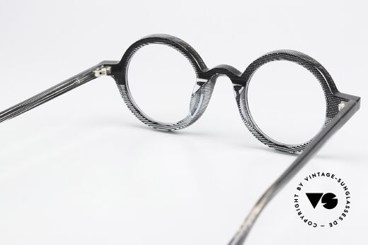 Theo Belgium Mille 88 Round Transparent Patterned, 135mm frame width: rather a medium size; unisex, Made for Men and Women