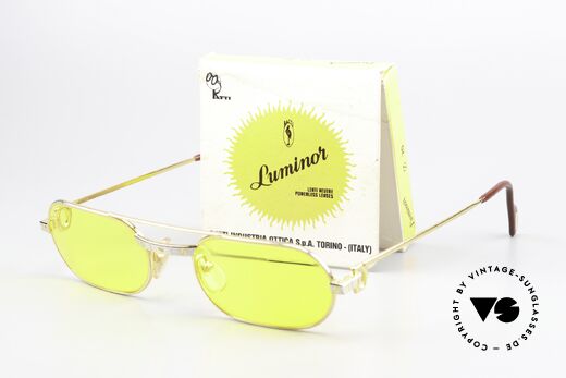Cartier MUST Santos - S Luminor Kalichrome Lenses, a 40 years old vintage ORIGINAL; true collector's item, Made for Men and Women Cartier MUST Santos - S Luminor Kalichrome Lenses, a 40 years old vintage ORIGINAL; true collector's item, Made for Men and Women