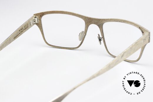 Lucas de Stael Petrus P07 Pearl Schist Leather Covered, col code 02 is called: Pearl schist and Gray cow leather, Made for Men
