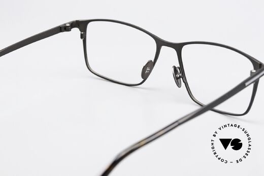 Tom Ford TF5935 Square Full Rimmed Titan, the designer frame can of course be glazed as desired, Made for Men