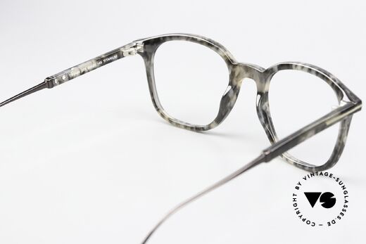 Tom Ford TF5484 Men's Eyewear Titanium, the designer frame can of course be glazed as desired, Made for Men
