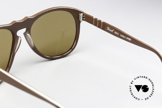 Persol 649/3 Ratti Sport Steve McQueen Sunglasses, meflecto system: flexible temples for a perfect fit, Made for Men Persol 649/3 Ratti Sport Steve McQueen Sunglasses, meflecto system: flexible temples for a perfect fit, Made for Men
