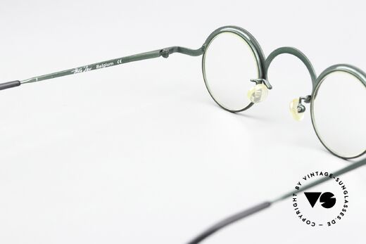 Theo Belgium Feu Avant-Garde Eyewear 1996, lens height 34mm = suitable for progressive, Made for Men and Women