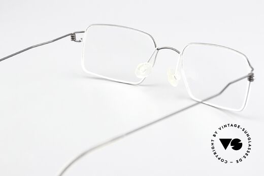 Lindberg Cantus Air Titan Rim Square Titan Frame Bicolor, unworn, NOS, with original magnetic case by Lindberg, Made for Men and Women Lindberg Cantus Air Titan Rim Square Titan Frame Bicolor, unworn, NOS, with original magnetic case by Lindberg, Made for Men and Women