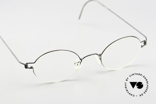 Lindberg Corona 40 Air Titan Rim Round Titanium Frame 1990's, connoisseurs appreciate the special nature of this rarity, Made for Men and Women Lindberg Corona 40 Air Titan Rim Round Titanium Frame 1990's, connoisseurs appreciate the special nature of this rarity, Made for Men and Women