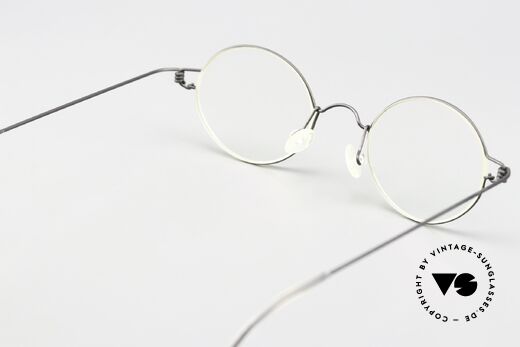 Lindberg Corona 40 Air Titan Rim Round Titanium Frame 1990's, unworn original (still with old lettering); incl. LB case, Made for Men and Women Lindberg Corona 40 Air Titan Rim Round Titanium Frame 1990's, unworn original (still with old lettering); incl. LB case, Made for Men and Women