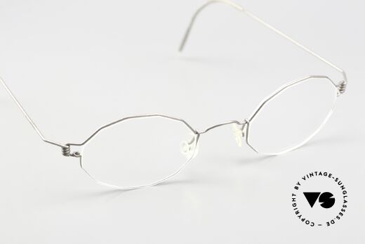 Lindberg Zeta Air Titan Rim Oval Titanium Frame Unisex, connoisseurs appreciate the special nature of this rarity, Made for Men and Women Lindberg Zeta Air Titan Rim Oval Titanium Frame Unisex, connoisseurs appreciate the special nature of this rarity, Made for Men and Women