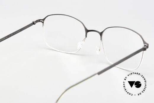 Lindberg 4205 Strip Titan 90's Titanium Frame For Men, unworn designer piece + original Lindberg magnetic case, Made for Men Lindberg 4205 Strip Titan 90's Titanium Frame For Men, unworn designer piece + original Lindberg magnetic case, Made for Men