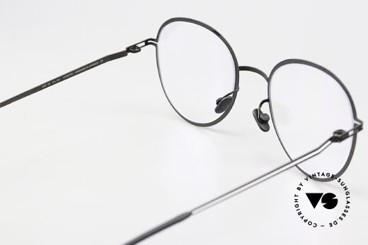 Mykita Studio 6.7 High Fashion Frame Black White, really interesting, unworn designer piece with case, Made for Women Mykita Studio 6.7 High Fashion Frame Black White, really interesting, unworn designer piece with case, Made for Women