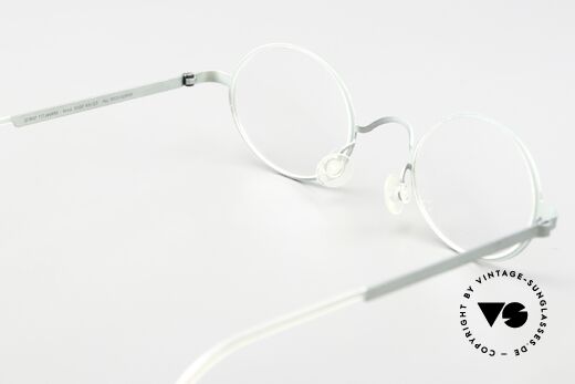Lindberg 5000 Strip Titan Interesting Pale Green Color, unworn, NOS, with original magnetic case by Lindberg, Made for Men and Women