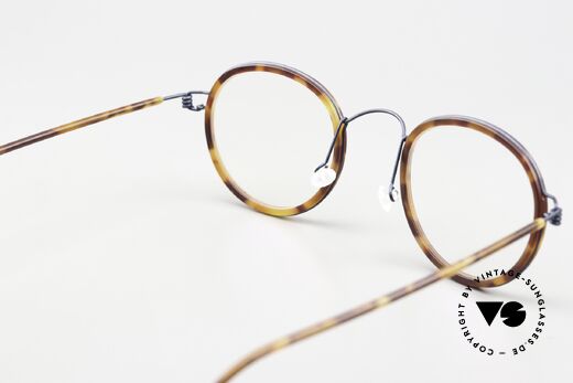 Lindberg Lex 47 Air Titan Rim Temples With Acetate Cover, orig. Lindberg DEMO lenses can be replaced optionally, Made for Men and Women Lindberg Lex 47 Air Titan Rim Temples With Acetate Cover, orig. Lindberg DEMO lenses can be replaced optionally, Made for Men and Women