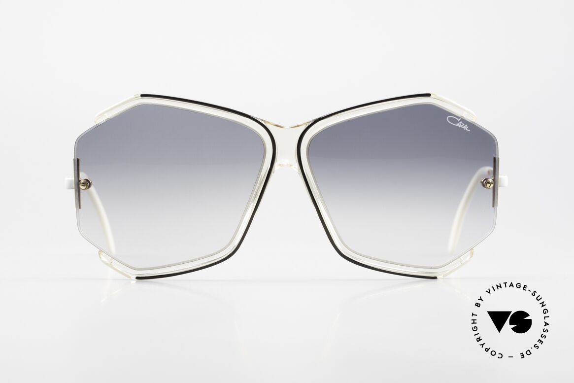 Cazal 852 Oversized 80's Shades Ladies, fancy Cazal 'oversized sunglasses ' from the eighties, Made for Women