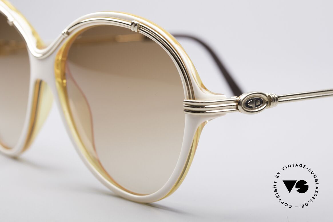 Christian Dior 2251 80's Ladies Shades, never worn (like all our famous Dior 80's shades), Made for Women