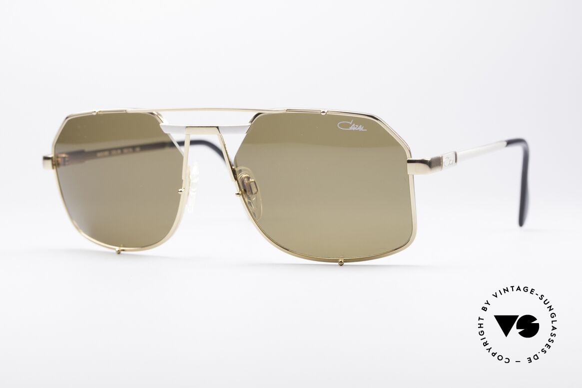 Cazal 959 90's Gentlemen's Shades, very elegant Cazal designer sunglasses from 1993, Made for Men