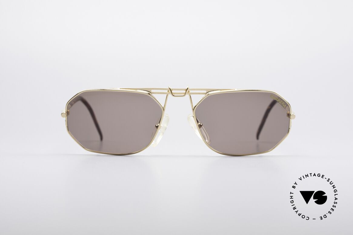 Carrera 5498 90's Designer Shades, elegant combination of colors, materials & shape, Made for Men Carrera 5498 90's Designer Shades, elegant combination of colors, materials & shape, Made for Men