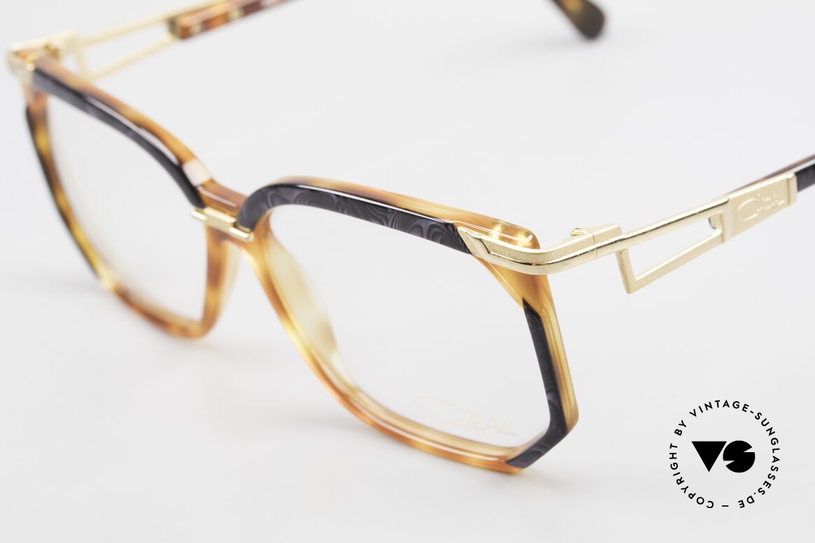 Cazal 333 True Vintage HipHop Frame 90s, never used (like all our rare  CAZAL HipHop eyewear), Made for Men and Women