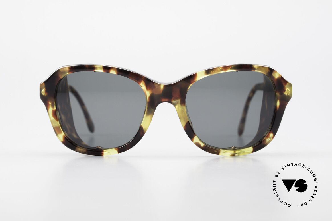 Giorgio Armani 826 No Retro Sunglasses True 90s, with movable side shields (can be removed completely), Made for Women