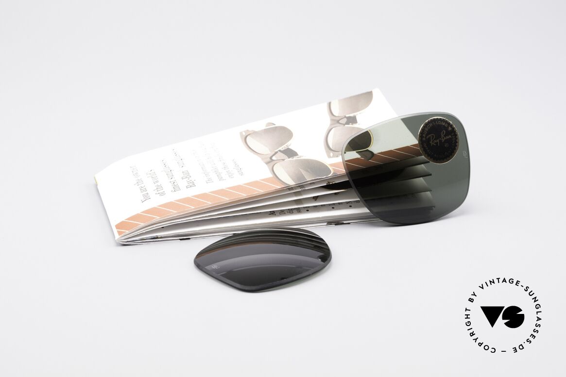 Ray Ban Wayfarer I Lenses B&L USA Mineral Lens, unused (scratch-free) with an old Ray-Ban booklet, Made for Men and Women