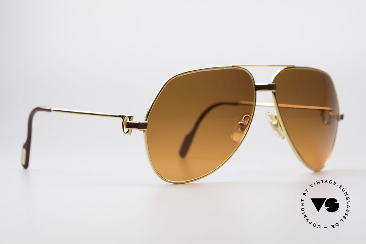 Cartier Vendome Laque - L Luxury 80's Aviator Sunglasses, this pair (with LAQUE decor) in LARGE size 62-14, 140, Made for Men and Women