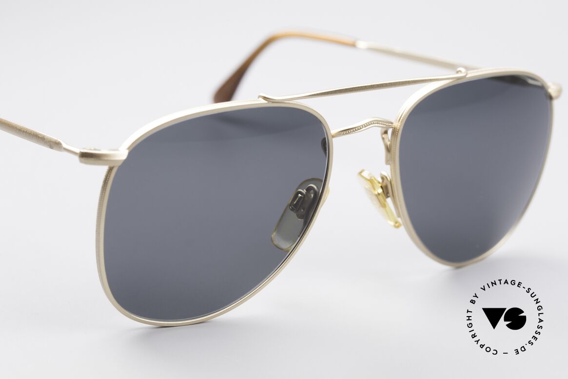Giorgio Armani 149 Small 90'S Aviator Sunglasses, sober, timeless sunglasses (100% UV protection), Made for Men and Women