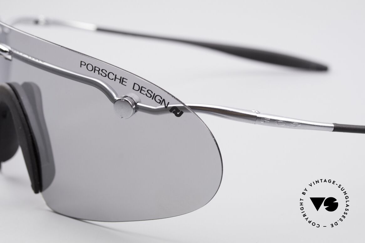 Porsche 5692 F09 Flat Designer Shades, made for extreme sporty conditions (lens with light tint), Made for Men