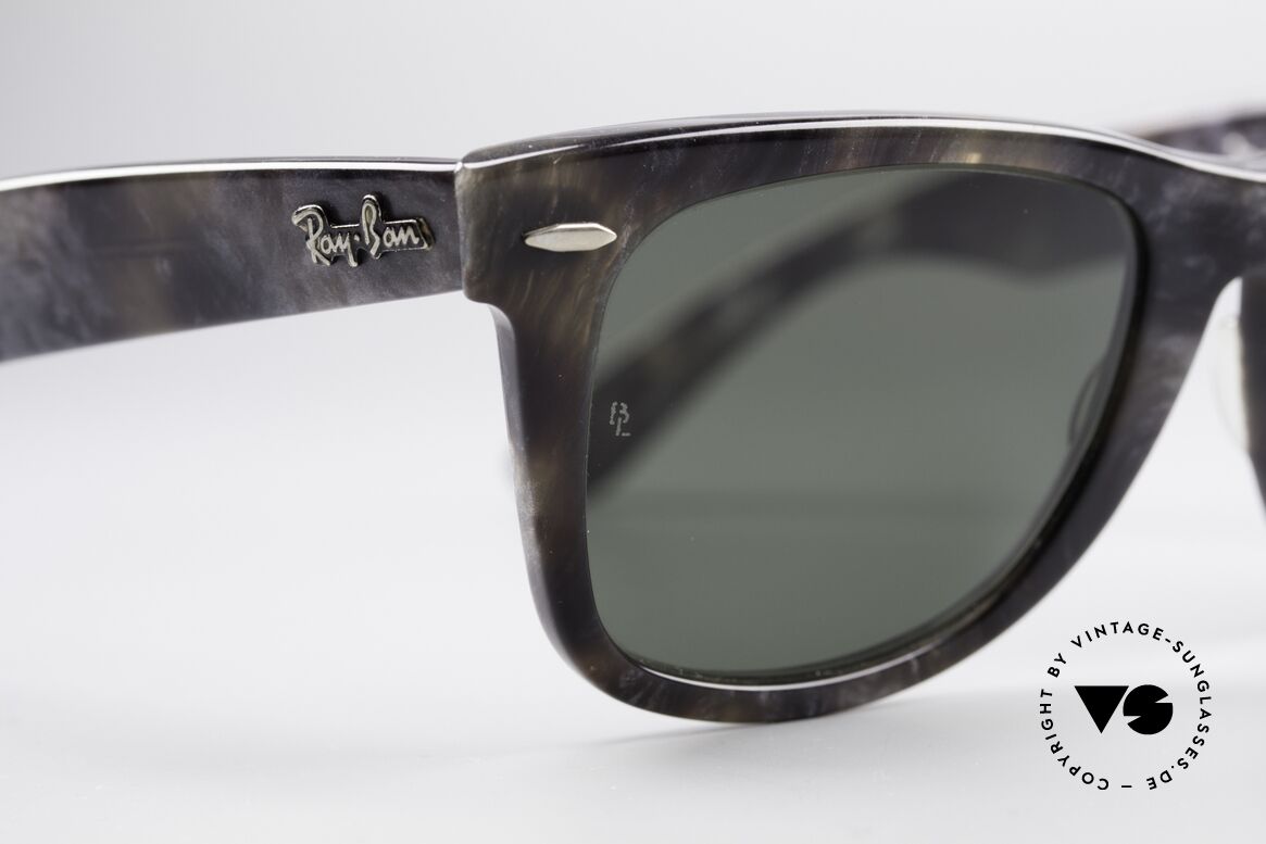 Ray Ban Wayfarer I Limited Edition Gray Frost, never worn (like all our rare B&L vintage Wayfarers), Made for Men and Women