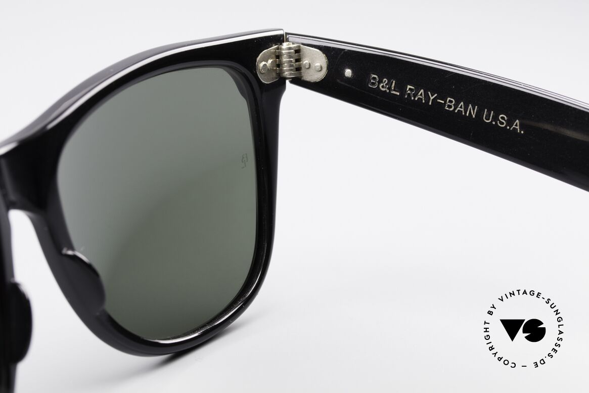 Ray Ban Wayfarer II Sunglasses Classic 80's, Size: large, Made for Men and Women