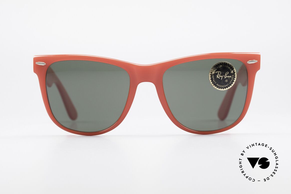 Ray Ban Wayfarer II Rare USA Wayfarer Crimson Red, Bausch&Lomb quality lenses (100% UV-protection), Made for Women