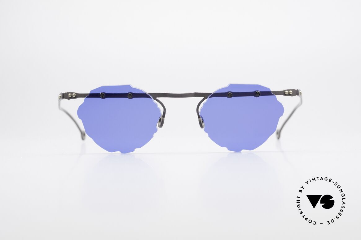 Theo Belgium Asis Lenses shaped like a leaf, Theo Belgium: the most self-willed brand in the world, Made for Men and Women