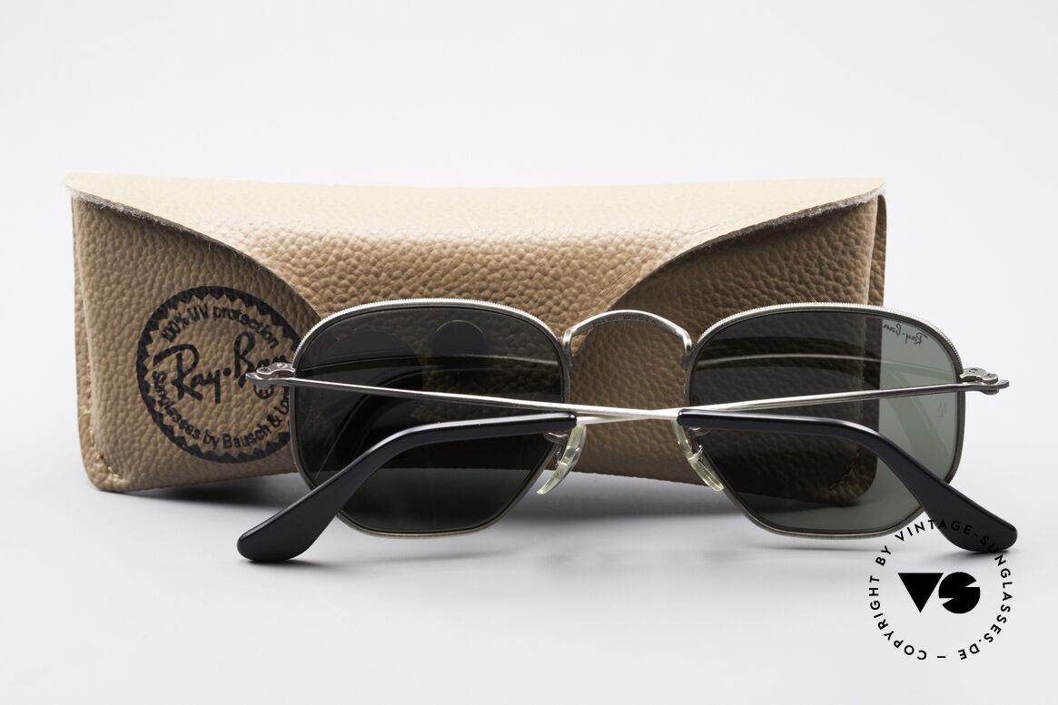 Ray Ban Classic Style III B&L USA Sunglasses Antique, unworn (like all our vintage 80's USA Ray Bans), Made for Men and Women