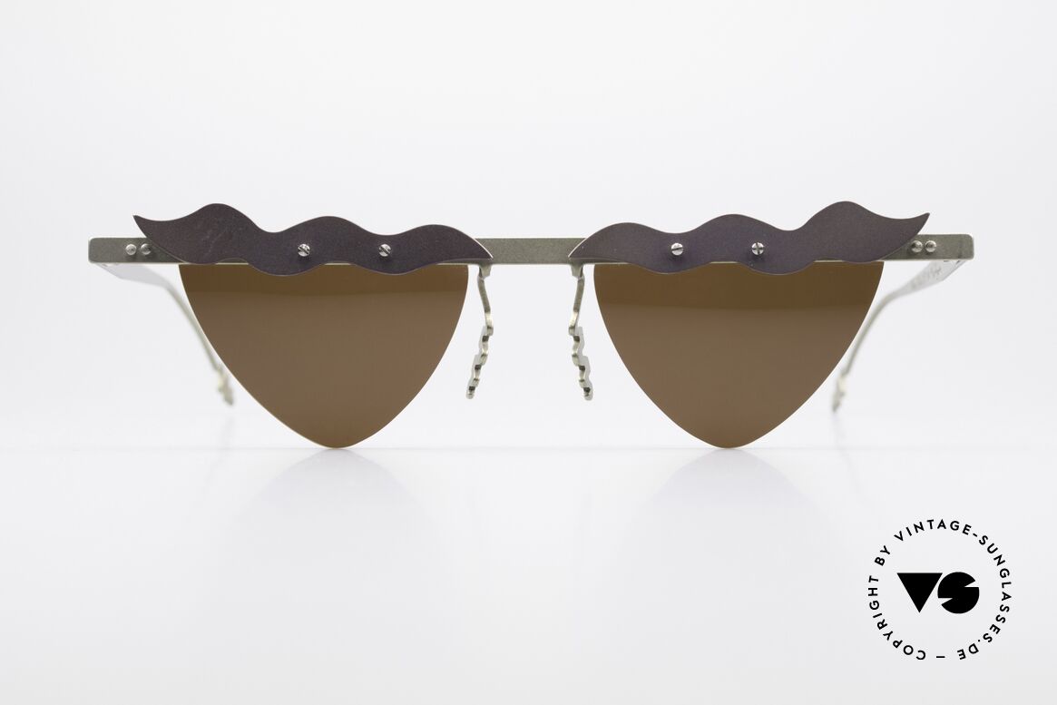 Theo Belgium Tita II C10 Heart Shaped Sun Lenses, founded in 1989 as 'anti mainstream' eyewear / glasses, Made for Women