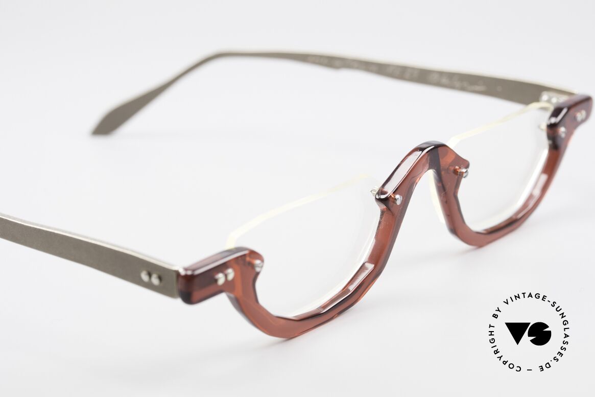 Theo Belgium Eye-Witness AE27 Crazy Reading Eyeglasses, these specs were apparently unfinished & asymmetrical, Made for Men and Women