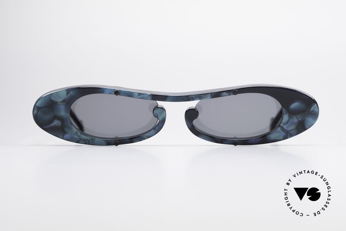 Theo Belgium Rage Avant-Garde Sunglasses 90's, founded in 1989 as 'opposite pole' to the 'mainstream', Made for Women