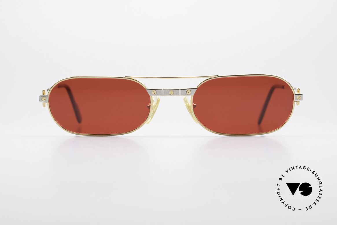 Cartier MUST Santos - M Luxury Sunglasses 3D Red, this pair with the SANTOS decor in M size 55/20, 140, Made for Men