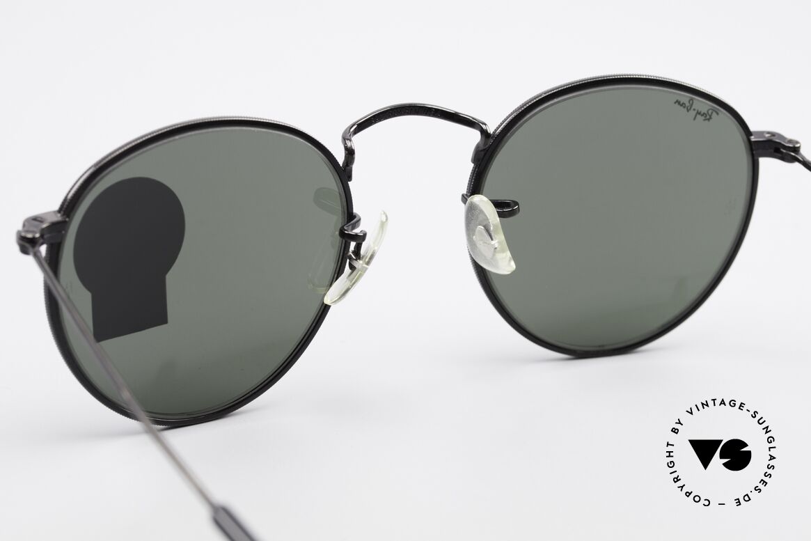 Ray Ban Round Metal 47 Small Round USA Sunglasses, NO RETRO EYEWEAR, but a rare old 1980's Original!, Made for Men and Women