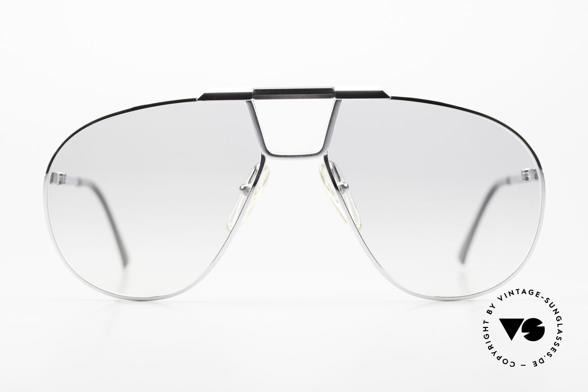 Christian Dior 2151 Monsieur Sunglasses Medium, pure elegance by Christian Dior from the 1980's, Made for Men