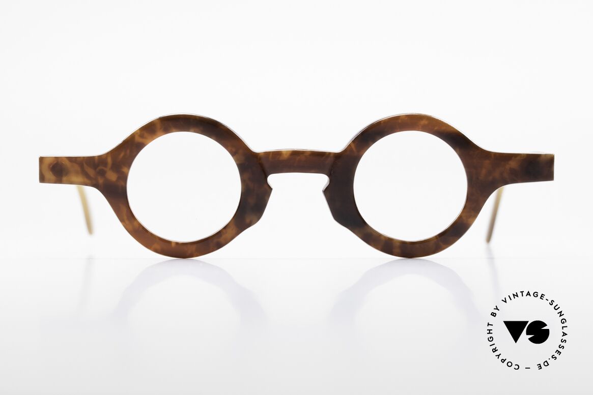 Proksch's P218 Buffalo Horn Round Frame, striking round horn eyeglass-frame by Proksch of the 80s, Made for Men and Women