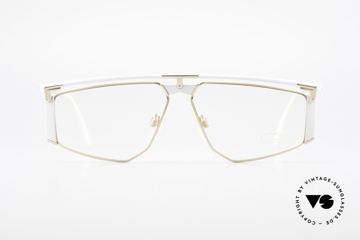 Cazal 235 Titanium Vintage 80's Frame, 1. class wearing comfort thanks to lightweight material, Made for Men and Women