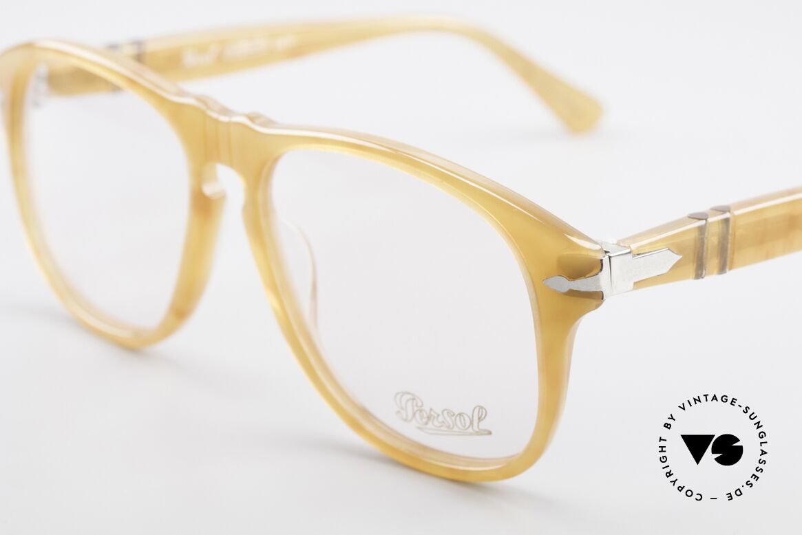 Persol 649/VL Ratti Steve McQueen Vintage Glasses, Meflecto System = flexible temples for a perfect fit, Made for Men and Women