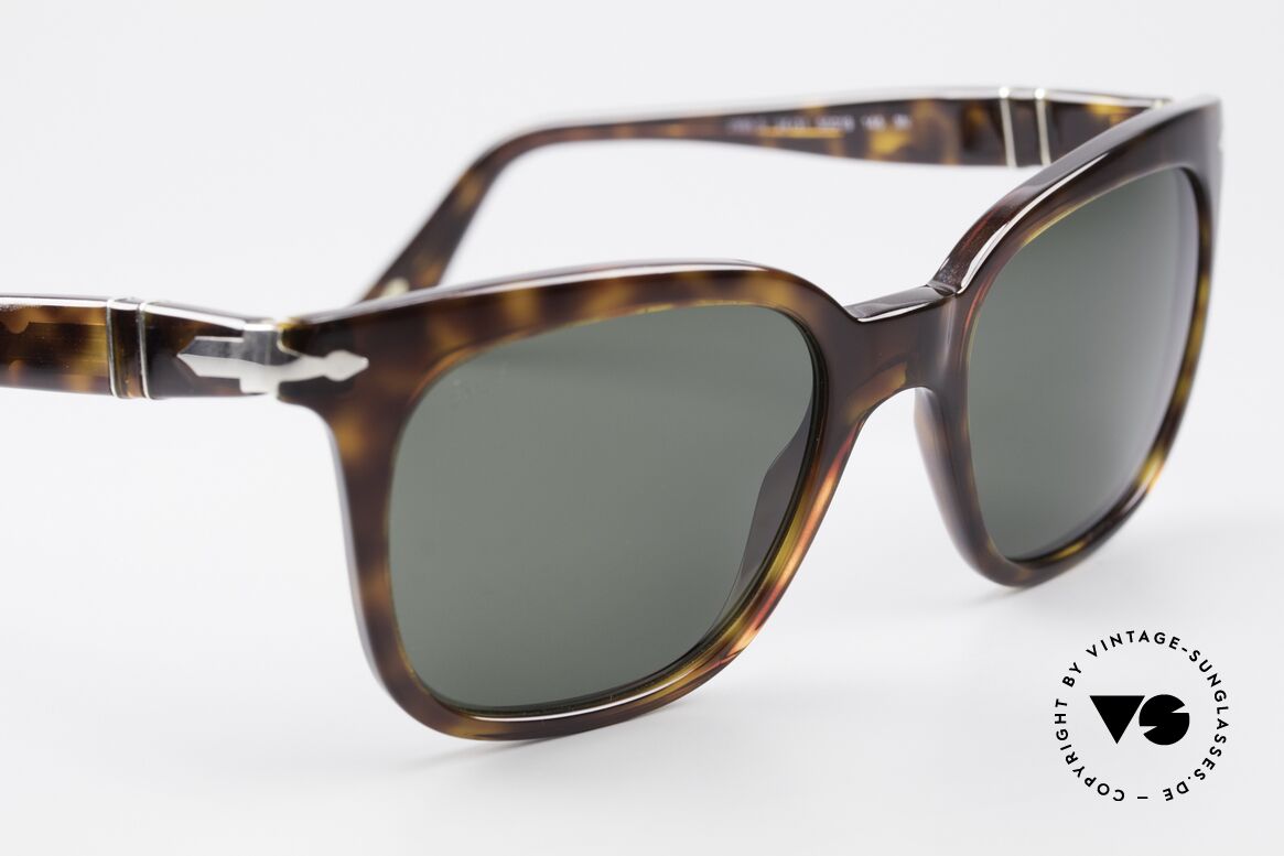 Persol 2999 Classic Ladies Sunglasses, reissue of the old vintage Persol RATTI models, Made for Women