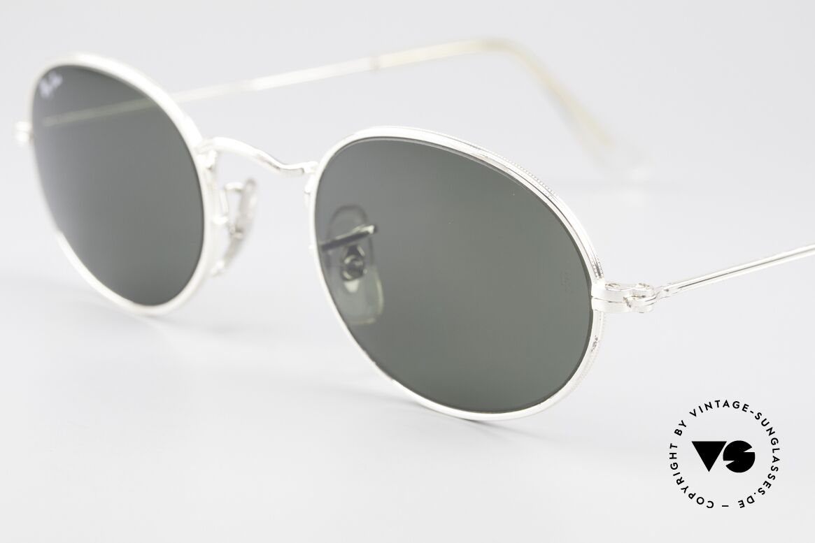 Ray Ban Classic Style I Old Oval B&L USA Sunglasses, unworn (like all our vintage RAY-BAN eyewear), Made for Men and Women