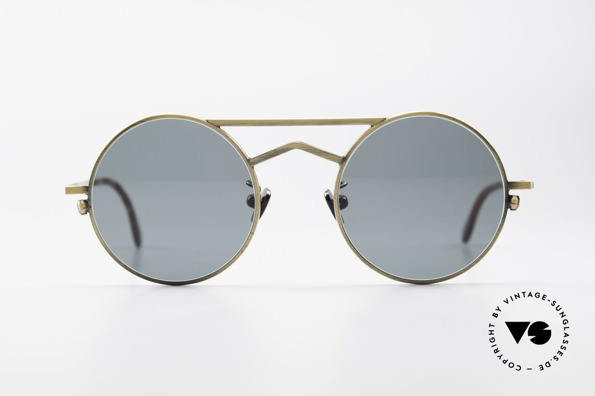 Gianni Versace 540 Small Round Designer Shades, narrow and round vintage Gianni Versace shades, Made for Men and Women