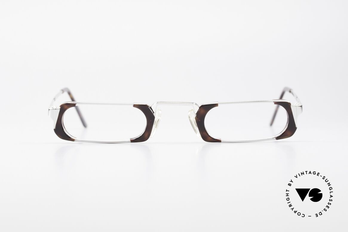 Gianni Versace 833 Striking Reading Eyeglasses, striking G. Versace reading eyeglasses from the 1980's, Made for Men and Women