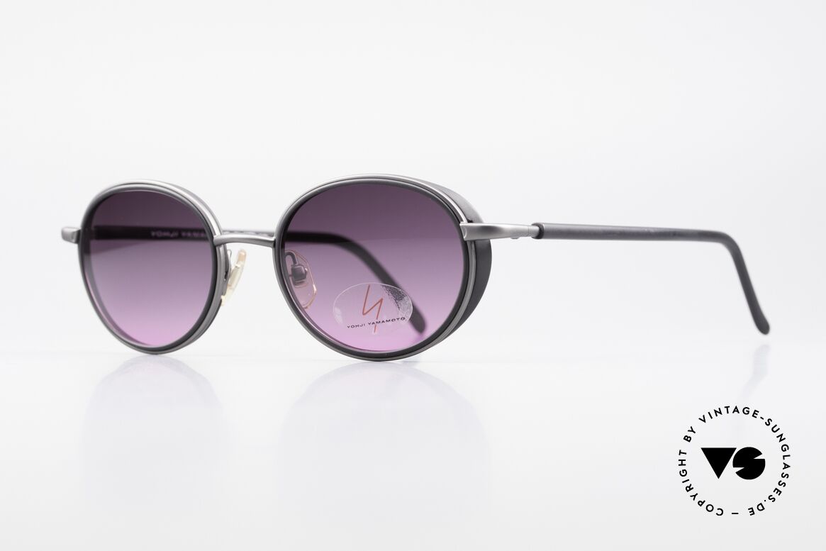 Yohji Yamamoto 51-6201 Side Shields Sunglasses 90's, with small side blinds and gray-pink gradient sun lenses, Made for Women