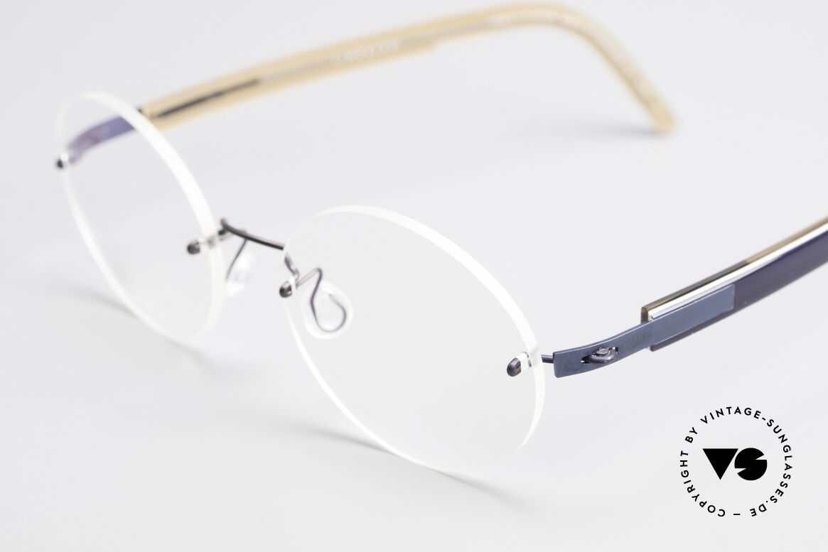 Lindberg 2111 Strip Titan Rimless Titanium Frame Round, unworn, NOS, with original magnetic case by Lindberg, Made for Men and Women