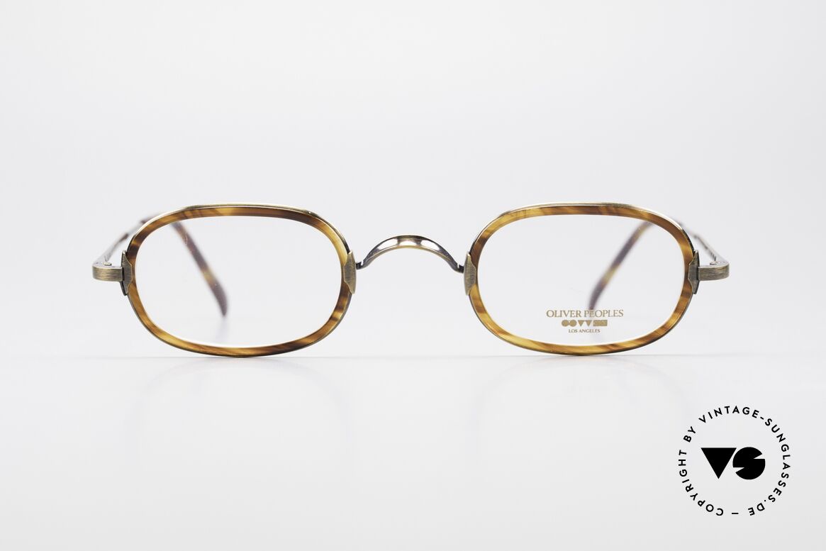 Oliver Peoples Fred Vintage Designer Frame Oval, vintage Oliver Peoples eyeglasses from the late 1990's, Made for Men and Women