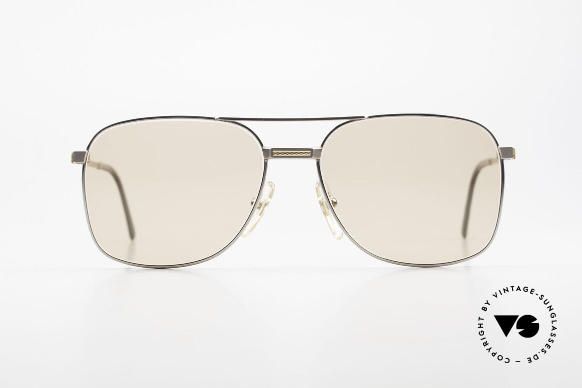 Dunhill 6066 18kt Gold Titan Changeable, this Dunhill model is at the top of the eyewear sector, Made for Men